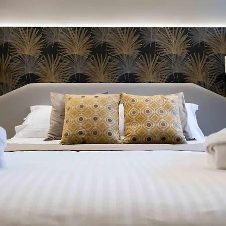 ベッド・アンド・ブレックファスト Divina Charme マスカルチーア