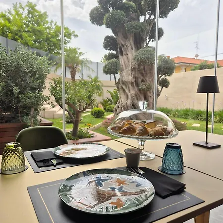 Bed & Breakfast Divina Charme 5*