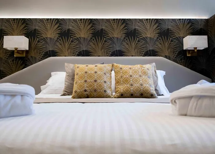 לינה וארוחת בוקר Divina Charme מאסקלוצ'יה