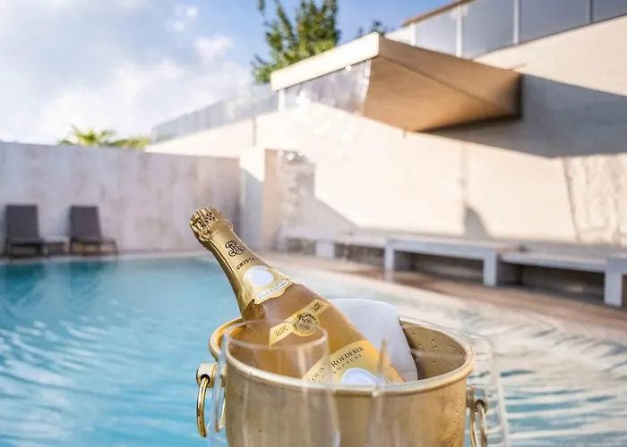 Divina Charme מאסקלוצ'יה