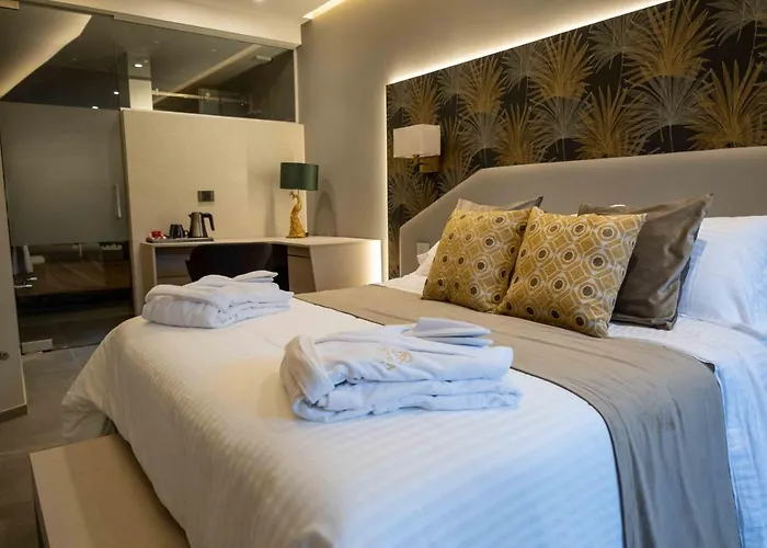 Divina Charme فندق مبيت وإفطار 5*