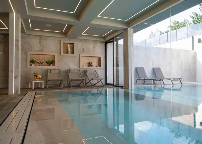 Divina Charme מאסקלוצ'יה