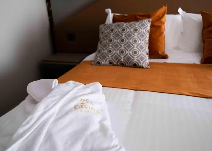 לינה וארוחת בוקר Divina Charme מאסקלוצ'יה