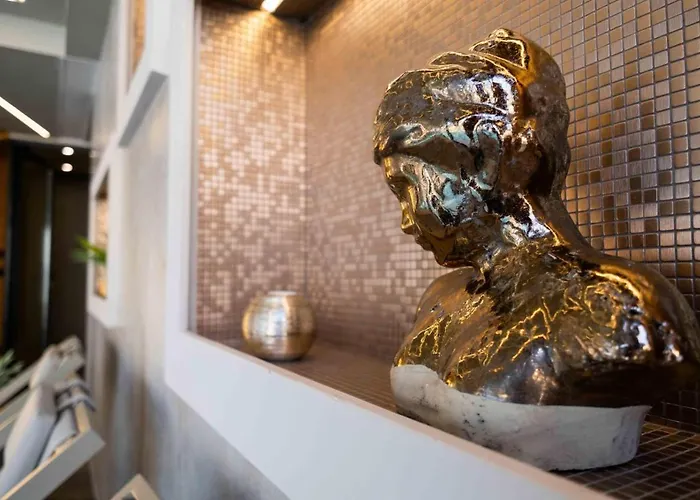 فندق مبيت وإفطار Divina Charme 5*