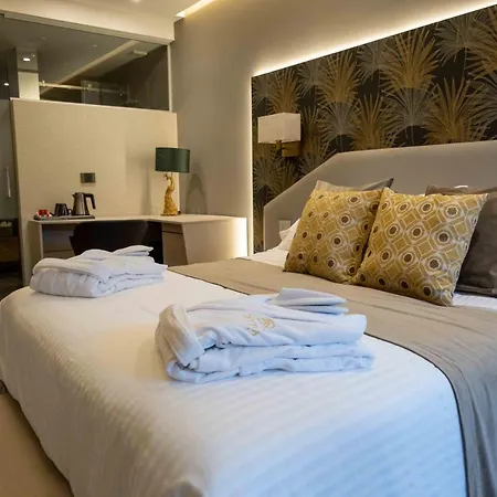 Divina Charme Bed and Breakfast 5*