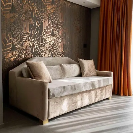 فندق مبيت وإفطار Divina Charme 5*