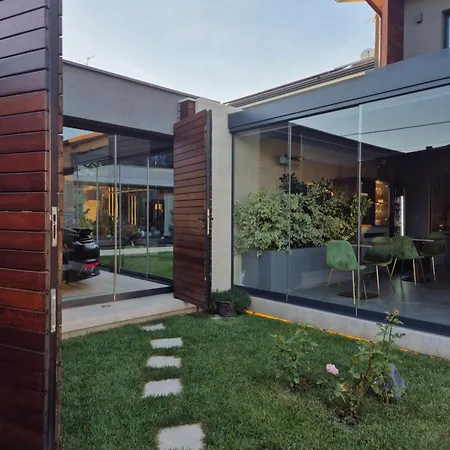 Nocleg ze śniadaniem Divina Charme 5*